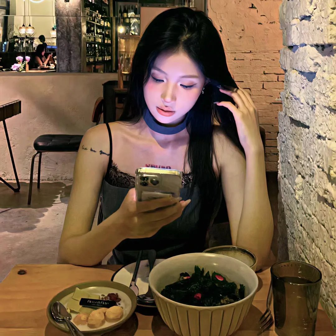 彩凤笙歌